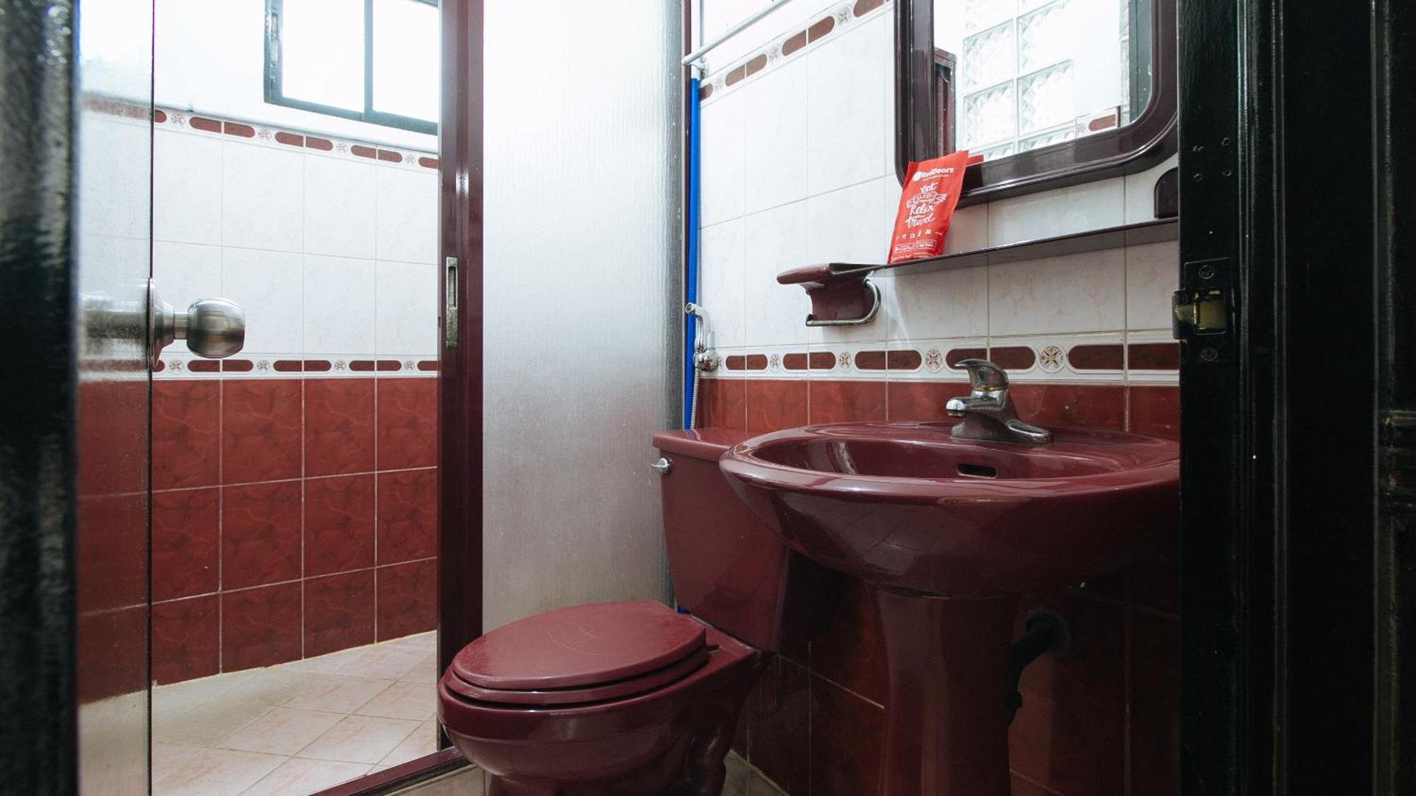 Reddoorz At Plus Villa Gloria Taguig Εξωτερικό φωτογραφία