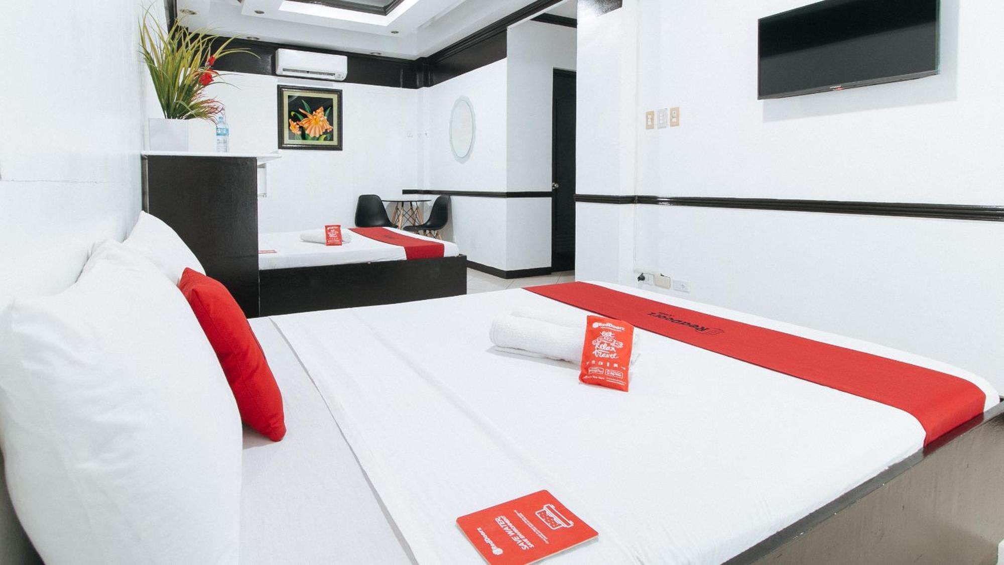 Reddoorz At Plus Villa Gloria Taguig Εξωτερικό φωτογραφία