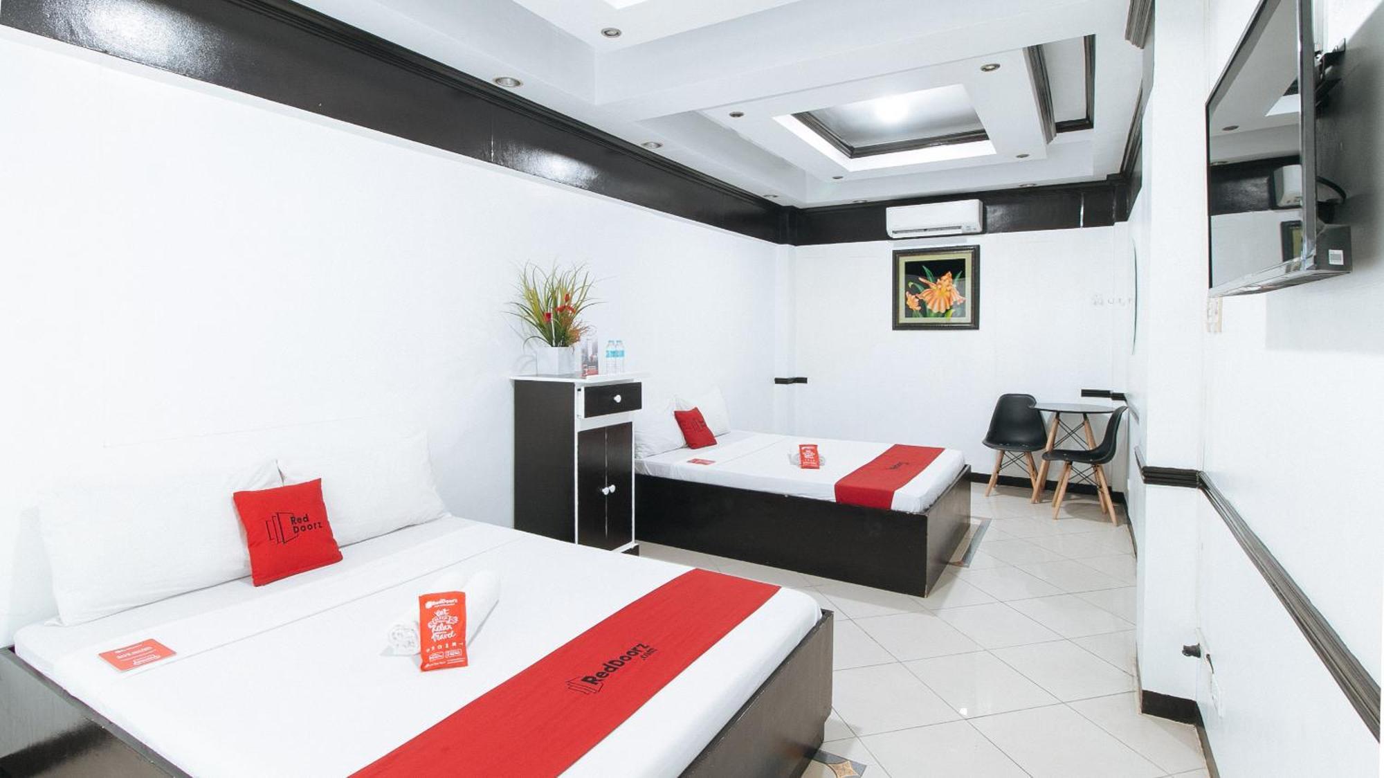 Reddoorz At Plus Villa Gloria Taguig Εξωτερικό φωτογραφία
