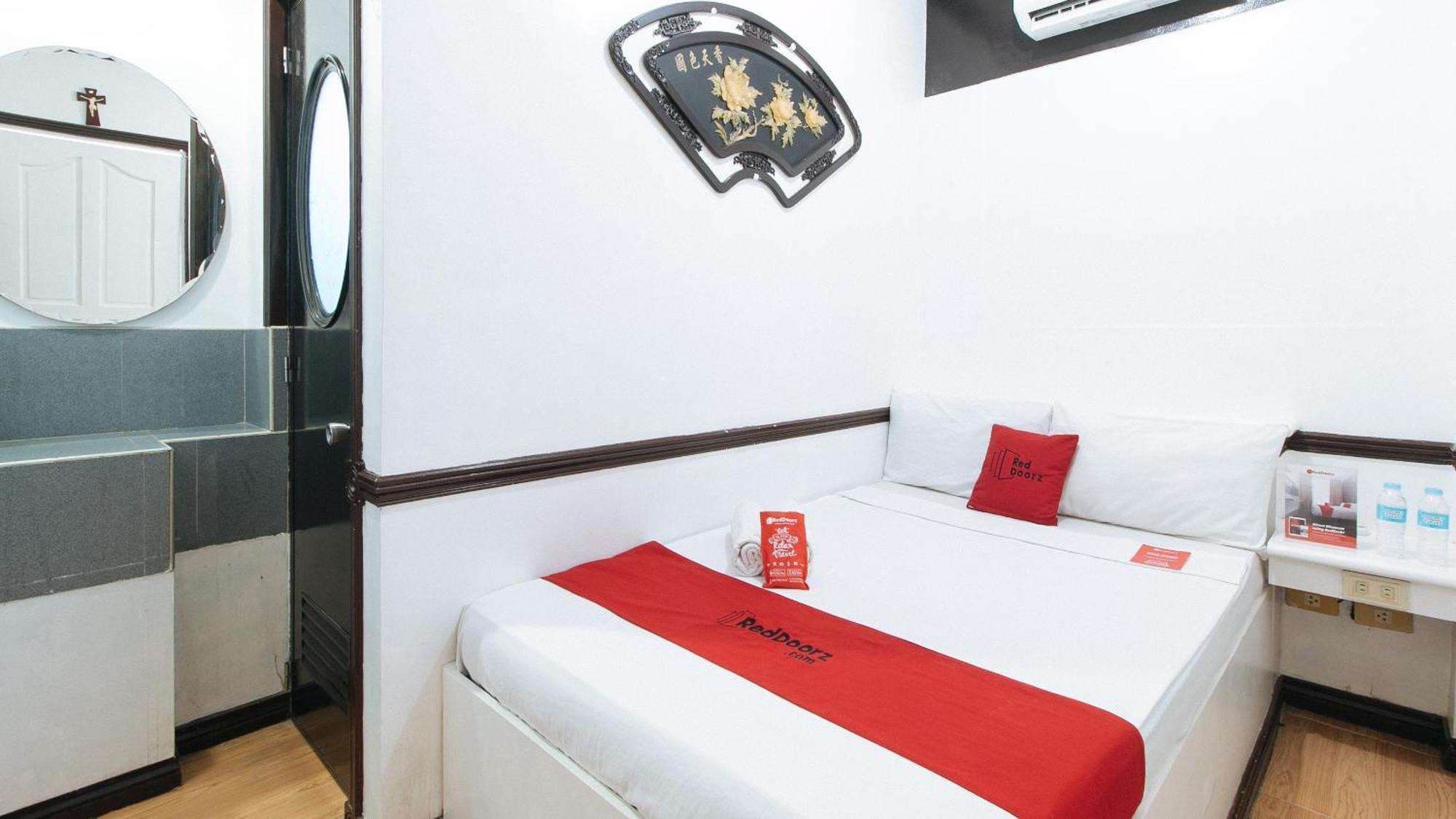 Reddoorz At Plus Villa Gloria Taguig Εξωτερικό φωτογραφία