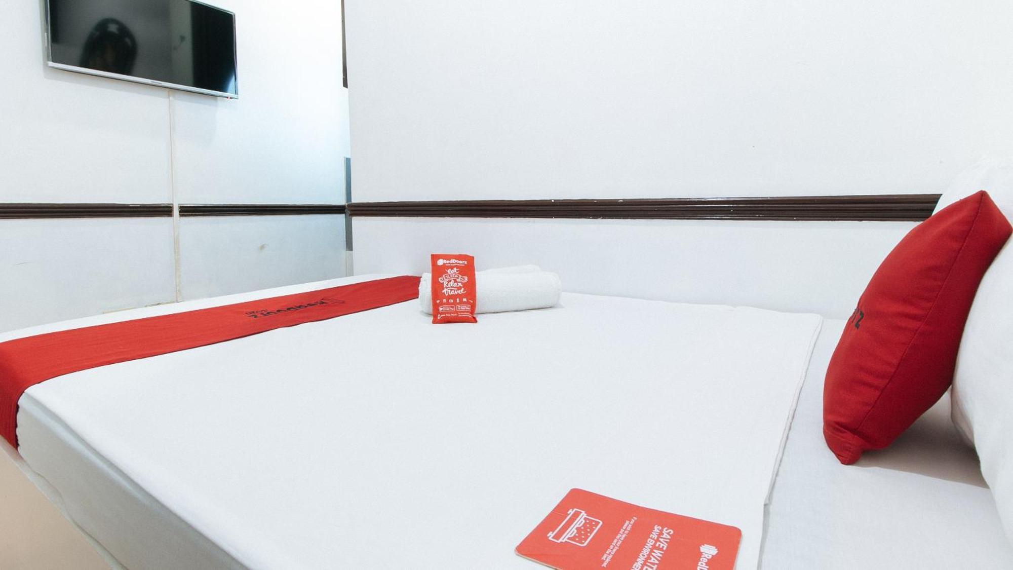 Reddoorz At Plus Villa Gloria Taguig Εξωτερικό φωτογραφία